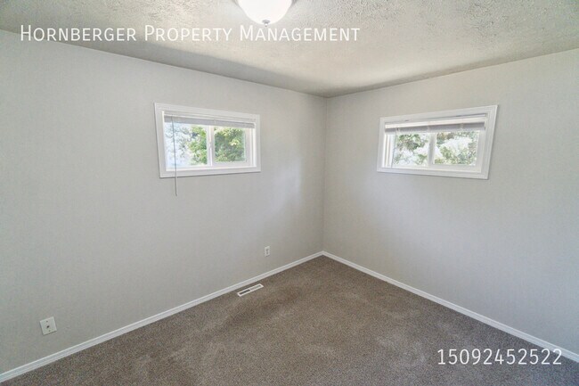 Building Photo - 4118 E Hastings Ave