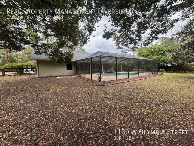 Building Photo - Charming 3-Bedroom Home with Pool & Upgrad...