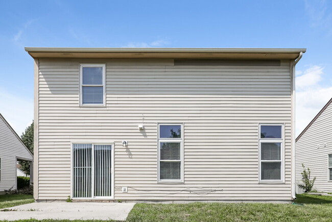 Building Photo - 7115 Sun Ct