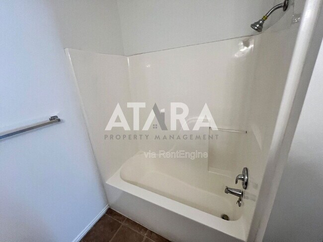 Building Photo - 4984 W 4850 S