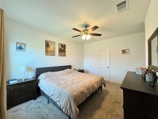 Building Photo - 112 Akela Wy