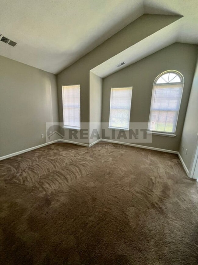 Building Photo - 3851 Sugar Creek Dr