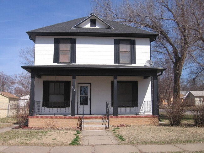 Building Photo - Court St Duplex