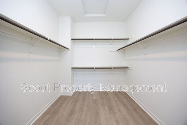 Building Photo - 39529 Tannat Dr