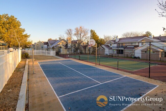 Building Photo - Newly Remodeled Condo In Taylorsville!