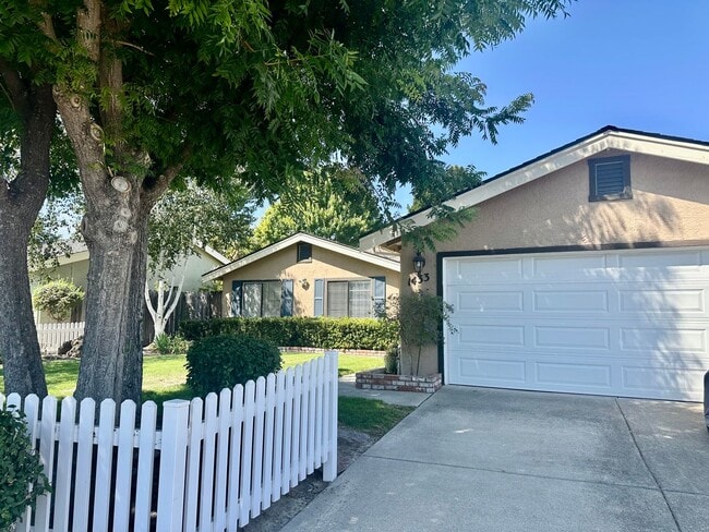Primary Photo - One story gorgeous home in the highly desi...