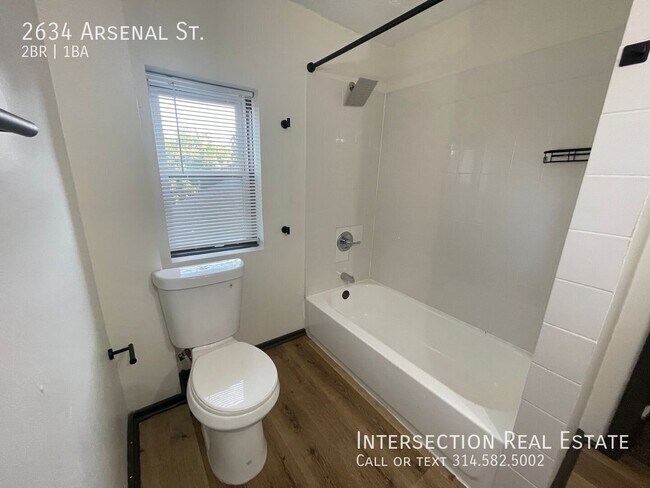 Building Photo - 2634 Arsenal St