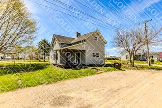 Building Photo - 109 Main St