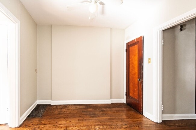 Building Photo - 3943 Keokuk St