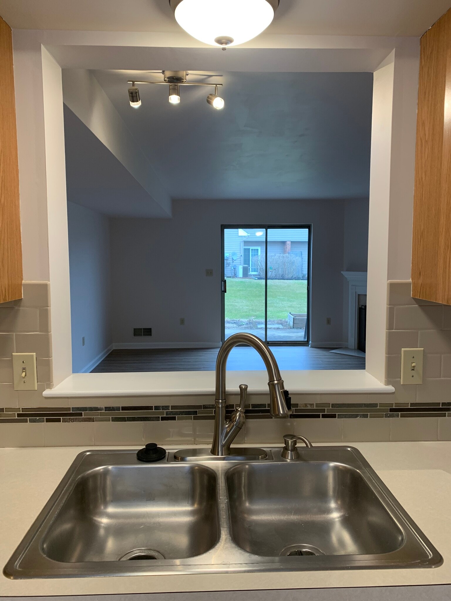 Building Photo - 158 Melrose Ln