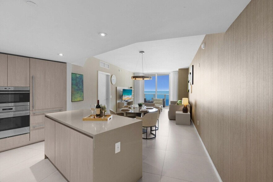 Building Photo - 4111 S Ocean Dr