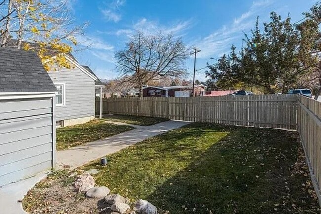 Building Photo - 1684 Browning Ave