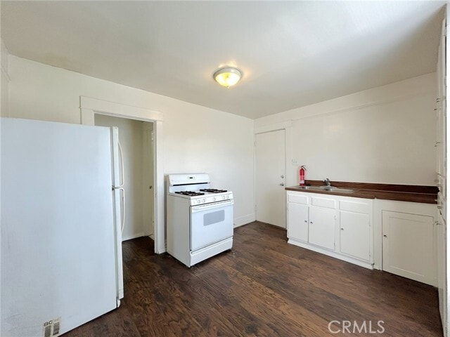 Building Photo - 3449 4th St