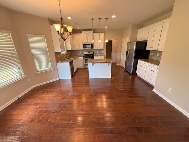 Building Photo - 5715 Bucknell Trace