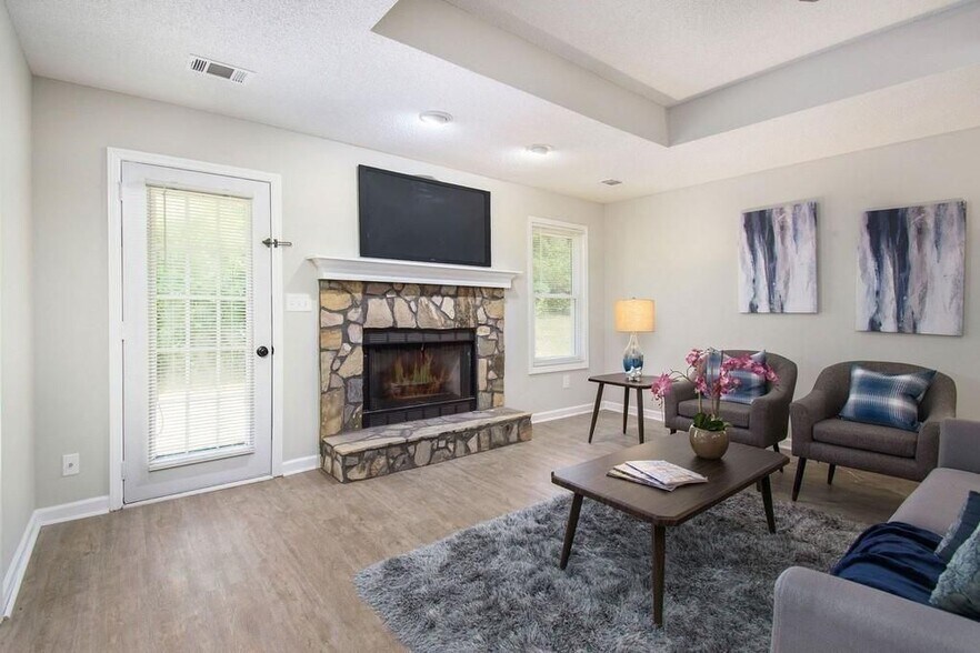 Building Photo - 140 Crabtree Dr