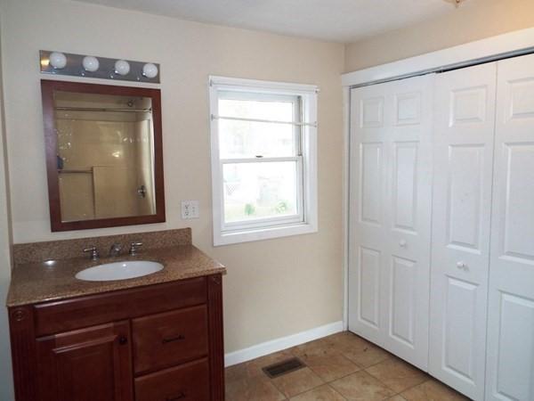 Building Photo - 60 Alpine Pl