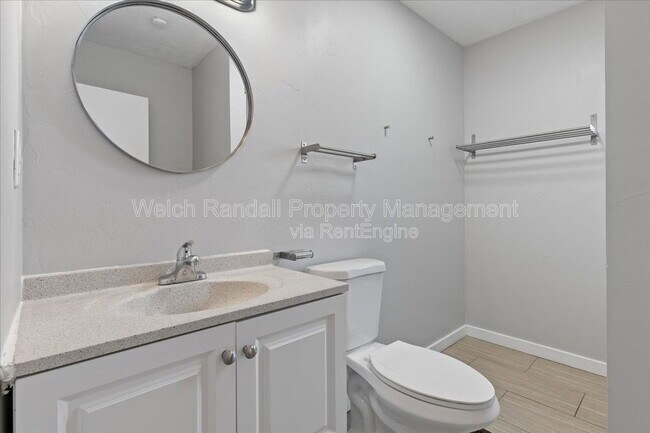 Building Photo - 2324 S 900 E