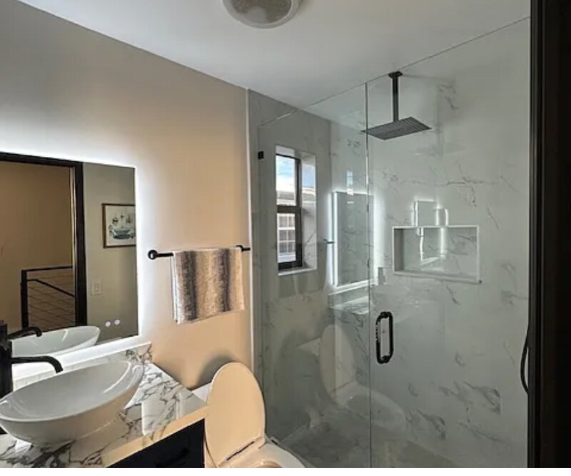 Building Photo - 394 Tamiami Canal Rd