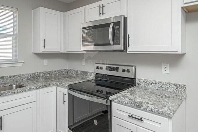 Building Photo - Celebrate Spring in Style:  Brand New Construction Home for Lease!