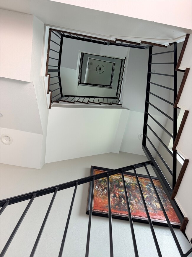 Building Photo - 4306 Center St