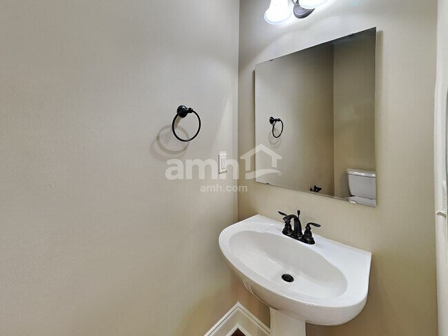 Building Photo - 518 Dawley Dr