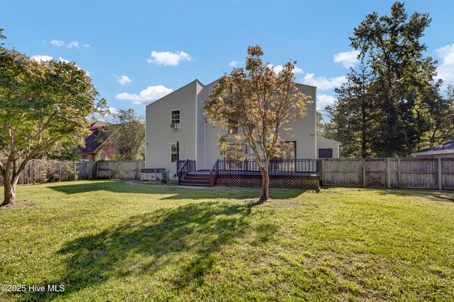 Building Photo - 14 Creekstone Ln