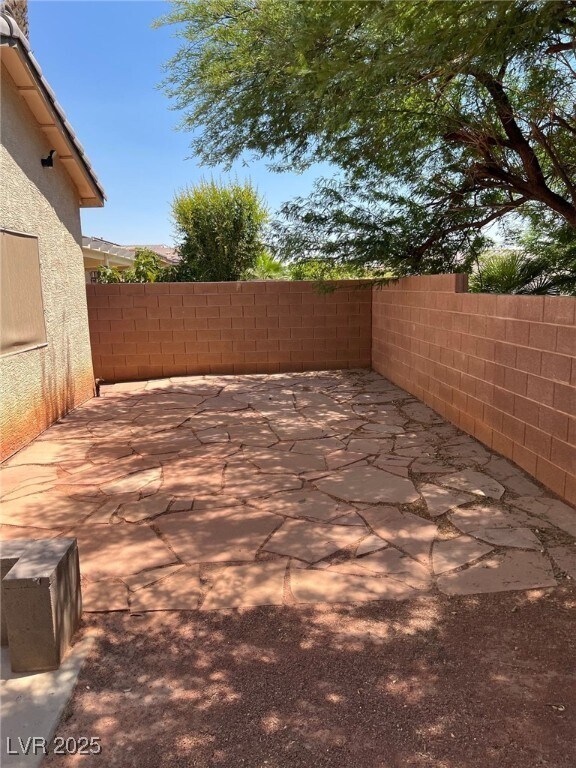 Building Photo - 1417 Sagebrush Ranch Way