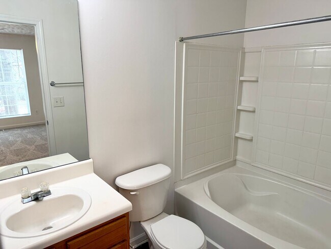 Building Photo - Welcome to this stunning 3-bedroom, 2.5-bathroom home located in the vibrant community of Decatur...