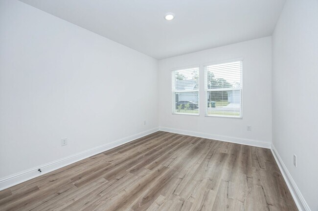 Building Photo - Brand-New Pet-Friendly 3BR/3BA Home with Large Bonus Room in Ocean Springs!