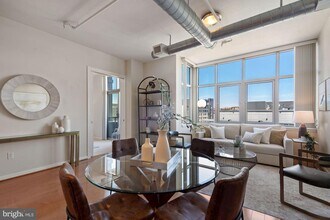 Building Photo - Incredible 11th Floor 2BR/2BA Condo (including reserved garage parking) in Vibrant Mount Vernon T...