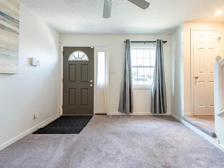 Building Photo - 731 E Sherwood Hills Dr
