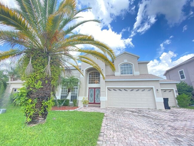 Primary Photo - Spacious 4/3 Single Family Home!!