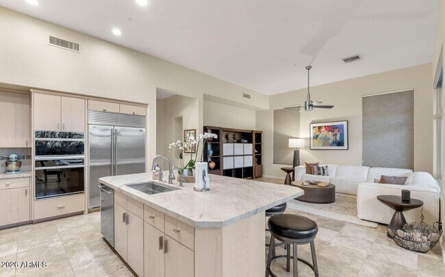 Building Photo - 11543 E Caribbean Ln