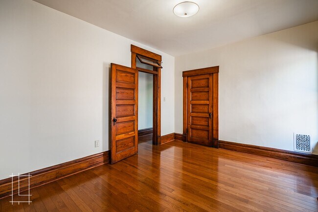 Building Photo - 350 Wilber Ave