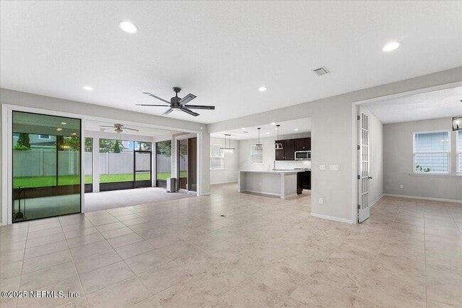 Building Photo - 154 Palisade Dr