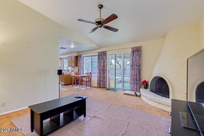 Building Photo - 1536 E Gemini Dr