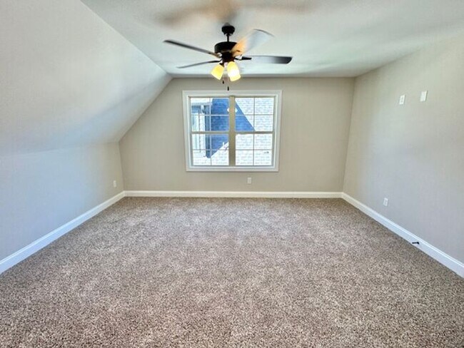 Building Photo - Beautiful Modern Brand New Home in Stonebr...