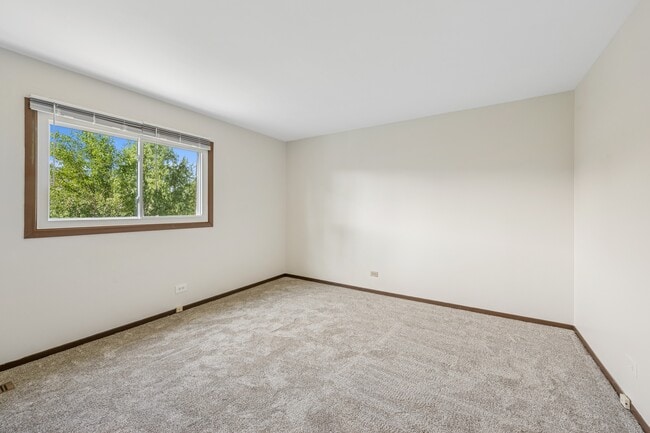 Building Photo - 366 Manning Dr