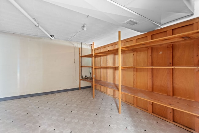 Building Photo - 3441 Nandale Dr