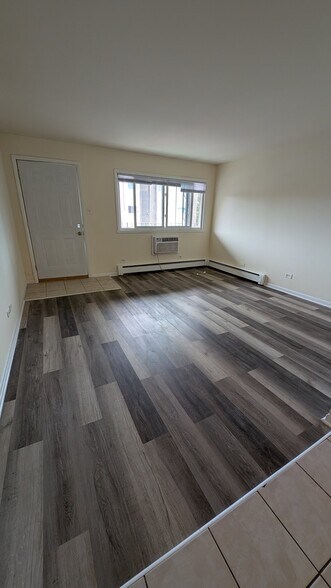 Building Photo - 8500 W 87th St
