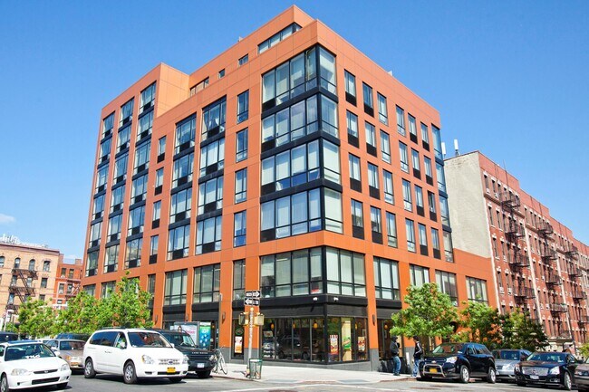 Building Photo - 1595 Lexington Ave