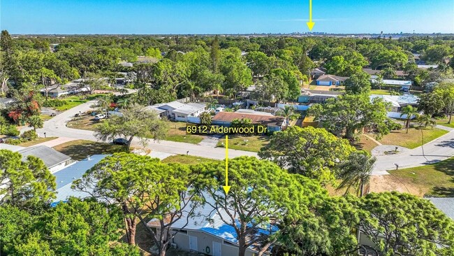 Building Photo - 6912 Alderwood Dr