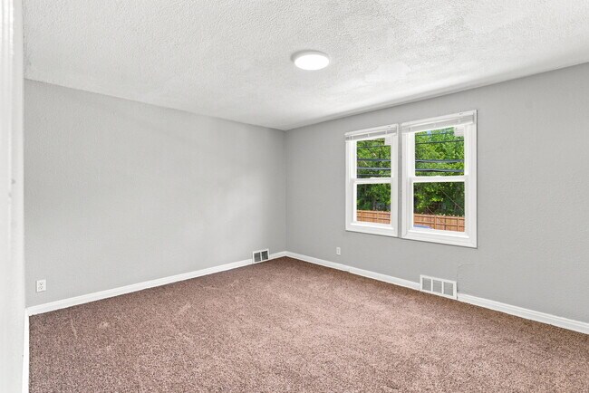 Building Photo - 11867 Elmdale St