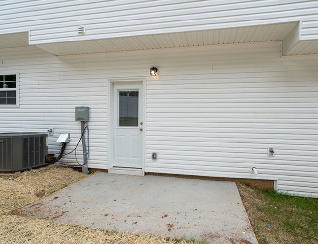 Building Photo - Lovely Townhome in Columbia!