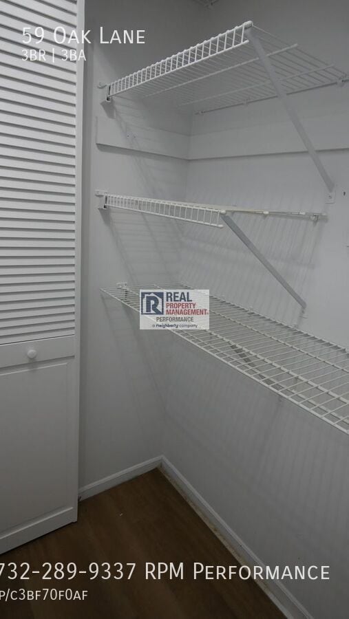 Building Photo - 59 Oak Ln