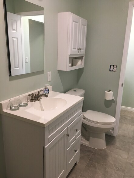 Building Photo - 632 Maria Ave