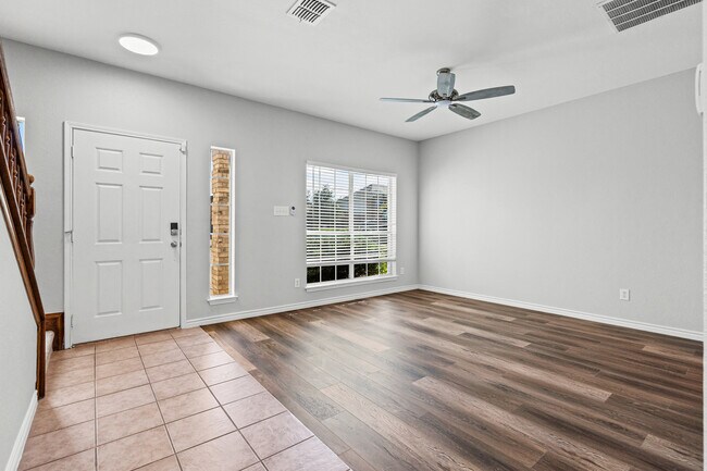 Building Photo - 12404 Pinestraw Rd