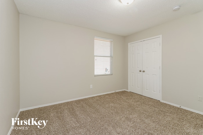 Building Photo - 8404 Plantain Ct