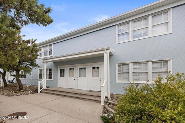 Building Photo - 1201 Ocean Ave