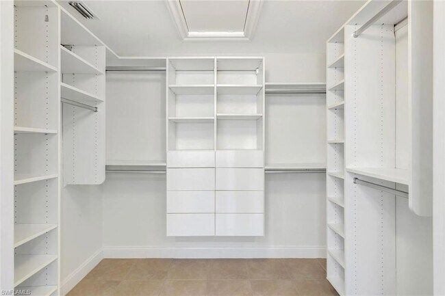 Building Photo - 7052 Timberland Cir